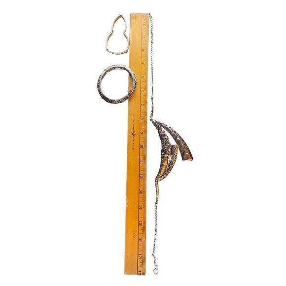 Silver geometric necklace with two stretch bracelets - Picture 8 of 8